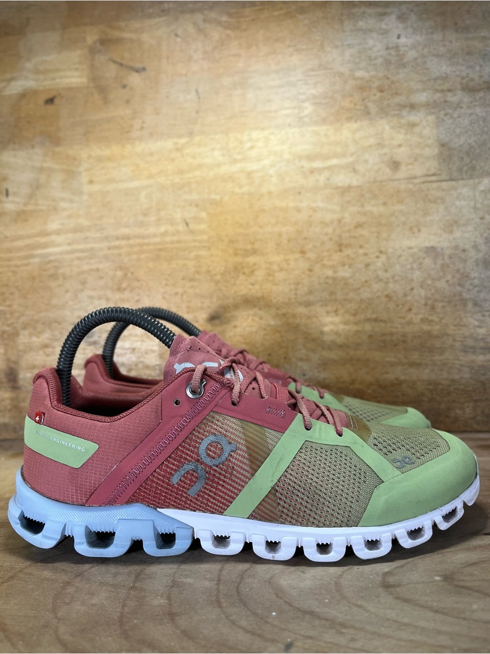 On Cloudflow REFLECTIVE Womens Size 7.5 Running Shoes Sneakers Guava/Dust Rose